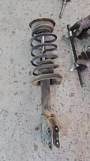 mg front shock absorber changing! #automotive #usa #diy #auto #mechanic Professional Mechanic1 | Professional Mechanic 1