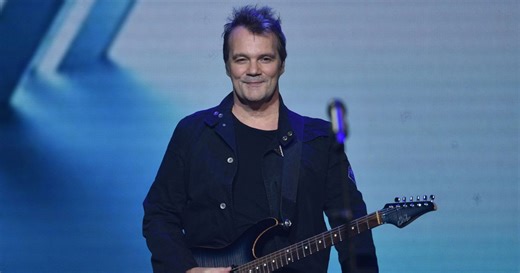 Diaporama : Axel Bauer : Son fils Jim méconnaissable dans une nouvelle vidéo