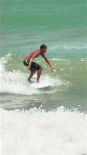 Monsoon Surf: A windy day at Kamala Beach #SurfPhuket #MonsoonSurf #surftravel #surfthailand