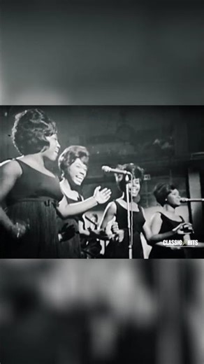 Stunning Woman's Solo Performance! Don't Miss This! #shorts