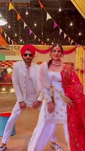 Preeta and Karan romantic dance #kundalibhagya #oosolriyaoooosolriya