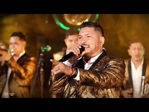 Banda Real de Monterrey - Debajo de los Laureles [En Vivo]