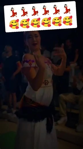 Explore the Vibrant Algerian Tribal Dance