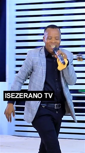 Ayimu goyingi Kigali - Pastor Sekazuba aradusekeje turatembagara! Uko yavuze icyo Gereza ageze mu bazungu
