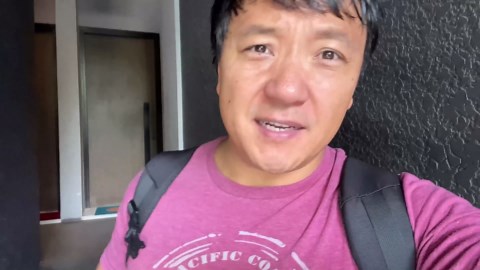 All-You-Can-Eat Lobster & Wagyu Buffet?! Inside Singapore’s Hidden Italian Feast!