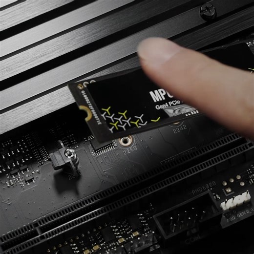 Our new M.2 Q-Latch in #ProArt X870E, #TUFGaming, and #PrimeX870 motherboards makes installing or removing your M.2 SSD a breeze with just a tap. Secure your drive effortlessly with this innovative design. 🛠️ Learn more here: https://us.asus.click/EU_X870 | ASUS