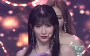 回归终于打歌了！MAJORS回归曲《Dancing In The Starlit Night》初舞台公开！210503 Simply K-Pop