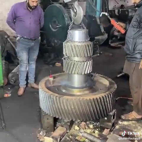 Gear Box and Pinion Shaft Installation Process Explained