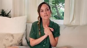 Let’s give some love to all of the incredible SUPERPARENTS in our lives!! We’re all in this together, so let’s reach out and ask how we can help. ❤️ Directed/shot/edited by Mark Hapka 🎥🧙‍♂️✨ and thank you Judy & Oren Moses for your pretty living room! | Kelley Jakle