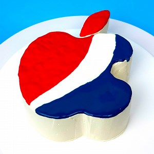 If you could turn any historical event into a cake masterpiece, what event would it be, and how would the cake capture the essence of that moment? 🍰🕰️ | Cake Art