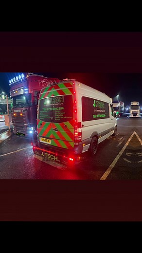 Essential Road Worker Skills for Traffic Control Jobs