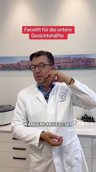 Facelift für straffe Hals- und Kieferkonturen