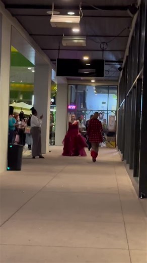 Desfile de Moda Juvenil: Tendencias y Estilo