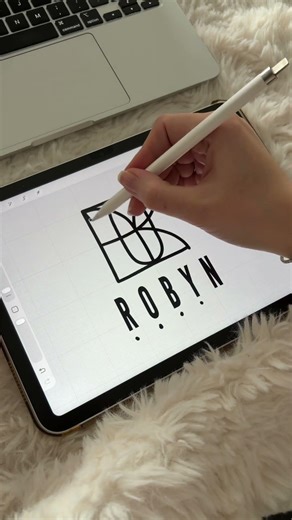 Master Procreate to Design a Stunning Name Logo: ROBYN #letterlogo #procreate #namelogo