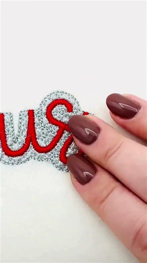 Glitter HTV Vinyl Satin Stitch Font #satinstitch #glitterhtv #htvvinyl #fontdesign #fontdownload