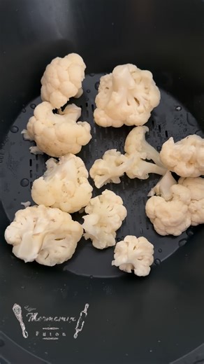 18 reactions · 5 comments | #kvetak #kvetakovynuggets #kvetakovarecept #recepty #receptycz #varimenadoma #snadnevareni #rychlovka #dobrouchuť #inspiracevkuchyni #domacivarenie #jidlodoma #homecooking #milujukuchyn #tipynavareni #snidaneobedvecere #varimeslaskou #dnesvarim #varim #chutovky #slanejidlo #healthyfoodcz #kuchynskapomoc #jidlojelaska #receptynasdileni #foodblogcz #ceskekuchyne #foodinspiration Ch | Thermomix s Fáťou | Facebook