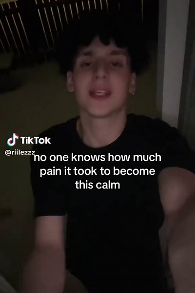 rilezz (@riilezzz)’s videos with ghost town - •