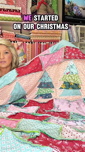 133K views · 3.1K reactions | Christmas Rag Quilt 2 step by step sewing tutorial for beginners Templates available at www.hometownquiltcompany.com #sewing #tamijones #beginnersewing #diy #crafty https://hometownquiltcompany.com/my-favorite-things WalMart https://walmrt.us/3A8Dkca Amazon https://urlgeni.us/amazon/V2FXZj | Tami Jones • Hometown Quilt Company, LLC | Facebook