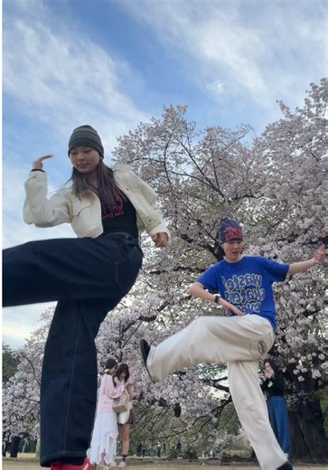 桜まだ咲いてた🌸🩶🩶 w/ @RION #dance#dancevideo#ssak#fyp