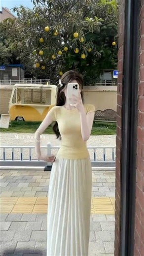 Flirty Spring: Airy Mesh Pleated Skirt