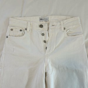 High waisted wide leg ripped white jeans from Zara size 2
