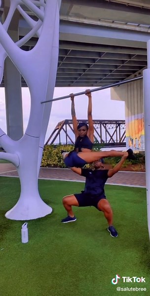 Mixing flexibility & strength with @cheerleadingfanatics 😅💪🏾🤸🏾‍♀️❤️‍🔥 FMOIG @salutebre#CheerleadingfanaticsXsalutebree #flexiblegirl #cheerfanatics #acroyoga #stunt #flexibility #contortion #trainer #collab #fyp #foryou #foryoupage #tiktok #strength #duo