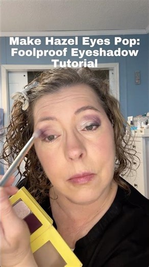 Make Hazel Eyes Pop: Foolproof Eyeshadow Tutorial #eyeshadowtutorial #eyeshadowinspo #easyeyeshadow