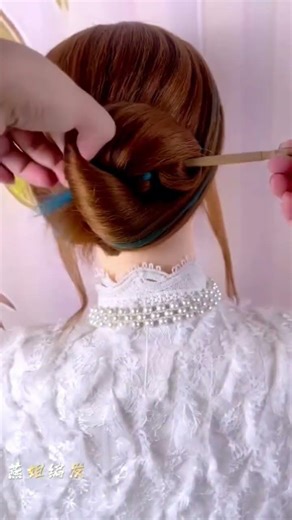 This hairstyle is a classic Japanese-style low bun🎀💕#hairtutorial #hairtok #viralshort