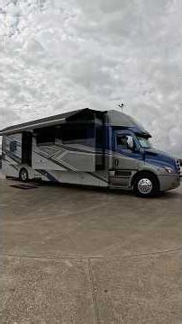2026 Renegade Explorer 40ERB #holidayworldrv #motorhome #rvlifestyle #rvlife #rvliving #rv #rving