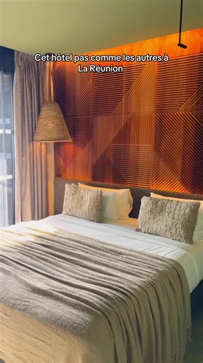 Commente “WOOD” et je t’envoie toutes les infos sur cet hôtel. S’il y a bien un truc que j’ai adoré dans cet hôte à part le cadre. C’est le restau. Petits dej, tapas et dîner succulents. Foncez !!!! {hôtel saint leu, hôtel saint gilles, hôtel 974, meilleures adresses réunion, petit dej créole, où dormir réunion, où manger réunion, bon plan hôtel réunion, hotel ile de la reunion, séjour réunion 974, vacances reunion, meilleures adresses 974} #reunionisland #reunion974 #hotel974 #bonnesadresses974