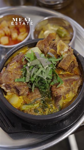 This Korean restaurant has New Yorkers lining up at 4:45pm for a one-tray meal 🇰🇷 | Meal Estate