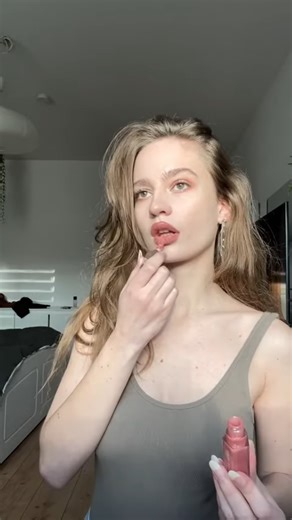 ✨Model✨ make-up tutorial / routine - clean girl aesthetic | officialjosi