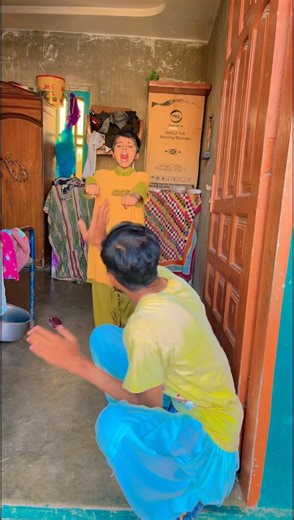 Special effects Animated train that stops when you wave #2