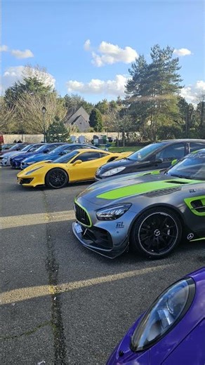 tu est passionnés automobile je t'invite a suivre ‪@AKRAMJUNIORTV‬ ‪@akrgang777‬