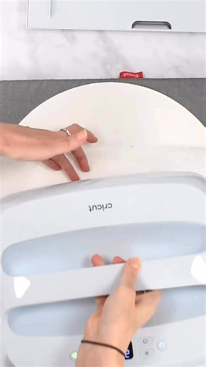 Custom seasonal signs with iron on is easier and faster than you think! Full tutorial and template 👇💬 ⁣ .⁣ .⁣ .⁣ .⁣ .⁣ #pumpkins #falldecorations #autumnvibes #falldecor #fallvibes #falldecorating #halloweendecor #pumpkin #homedecor #sign #signs #signage #cricutcrafts #cricutcreated #cricutlife #cricutvinyl #cricutcreations #cricutproject #custom #crafts #cricutexplore #cricutcrafting #cricutmade #cricutprojects #vinyl #crafting #cricutexploreair2 #custommade #cricutmaker #cricut | Abbi Kirste