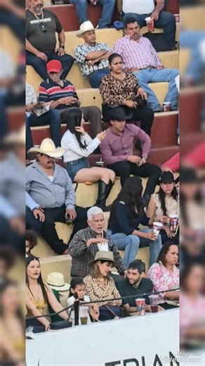 Fechas Clave para el Carnaval Autlán 2026: 7 de Febrero: Desfile del Entierro del Mal Humor. 8 al 17 de Febrero: Carnaval Autlán 2026 (Fechas generales). 14 al 17 de Febrero: Serial Taurino en la Plaza de Toros Alberto Balderas. GRACIAS POR COMPARTIR. TEMAS MUSICALES DEL COMPOSITOR HÉCTOR ALEJANDRO CASILLAS BRAMBILA. ZORRO CASILLAS | Zorro Casillas Autlán