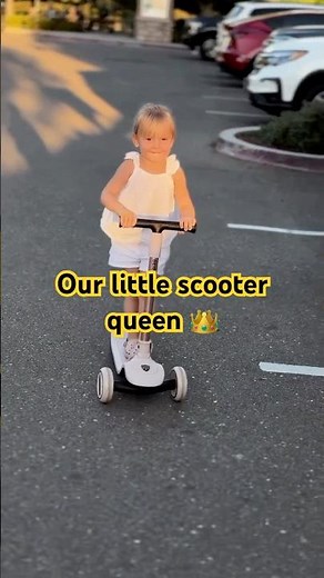 She’s only 3… but already rides like a pro! 🛴💨