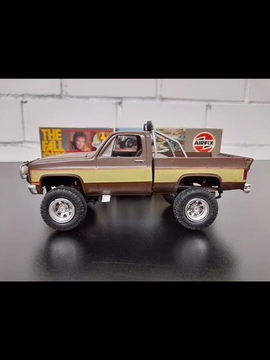 Abandoned Airfix The FALL GUY GMC SIERRA K 2500 PickUp 1/25 Ein Colt für alle Fälle