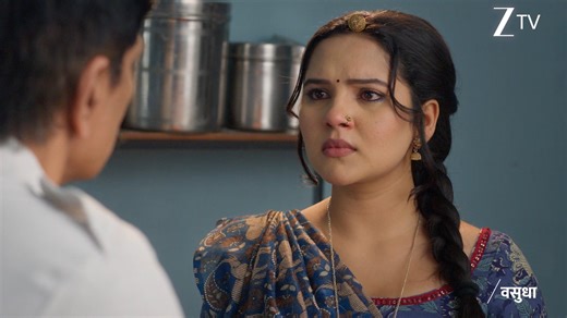 Devaansh ko Hanumant ki jagah driver ki duty nibhaate hue dekhkar, kya Chandrika ka dil pighlega? Dekhiye #Vasudha har roz, raat 9:30 baje, sirf #ZeeTV par. #Vasu #Devaansh #Chandrika #Hanumant #Prabhat #ZeeTvWebisodes #TrendingOnZee #AapkaApnaZeeTV | ZEE TV