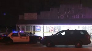 Person shot during attempted South Austin robbery