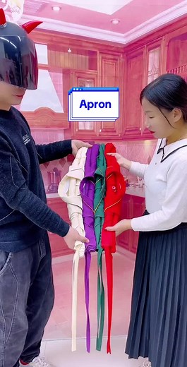 This apron is really so loved! It's nice and practical, water and oil resistant fabric, and the strappy model doesn't strain your neck, so it's comfortable and stylish to wear!#apron #waterproof
