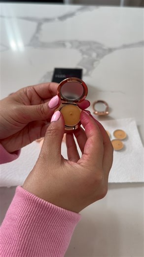 Mae | DIY mini pressed powder. Comment MINI below to receive a DM with the link to this post on my LTK ⬇ https://liketk.it/5f8mJ • • • #diy... | Instagram