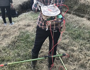 中国で電気ショックで魚をとる方法