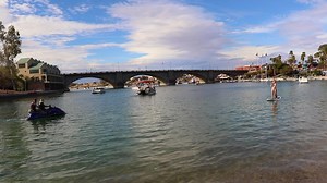 13K views · 348 reactions | On this day in 1968, Lake Havasu City founder and entrepreneur Robert P. McCulloch placed the winning bid of $2,460,000 for the famous London Bridge. For more info and a live view of our beloved bridge, click on the following link: https://bit.ly/2EUnDCJ #LondonBridge #LakeHavasuCity | Go Lake Havasu | Facebook