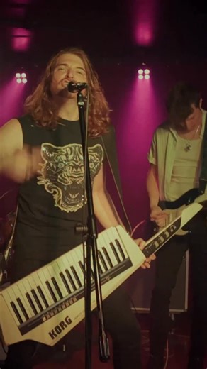 No striking out. No more coming in last. 🤘🏻 . . . #newmusic #rocker #poprock #rockmusic #glamrock | Kyle Austin Davis