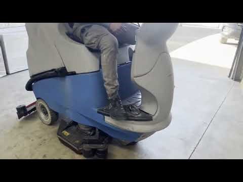 IPC GANSOW CLT160 Electric Ride Scrubber