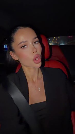 فيديوهات أنشأها darinka2000 (@darina_offical200) باستخدام Жить на Манхеттене - likusha