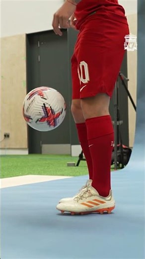 On set ⚽️📸 #LFC #Shorts