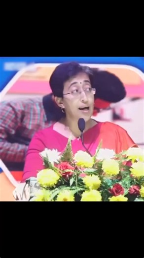 Neeraj Walia | Use templates aur glti se bahcho. #coding #programming #v0 #templates | Instagram