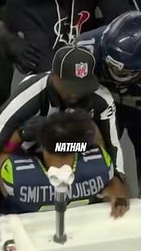 Referee Nathan Jones heroically protect Jaxon Smith-Njigba vs Texans sideline, best ref in the NFL